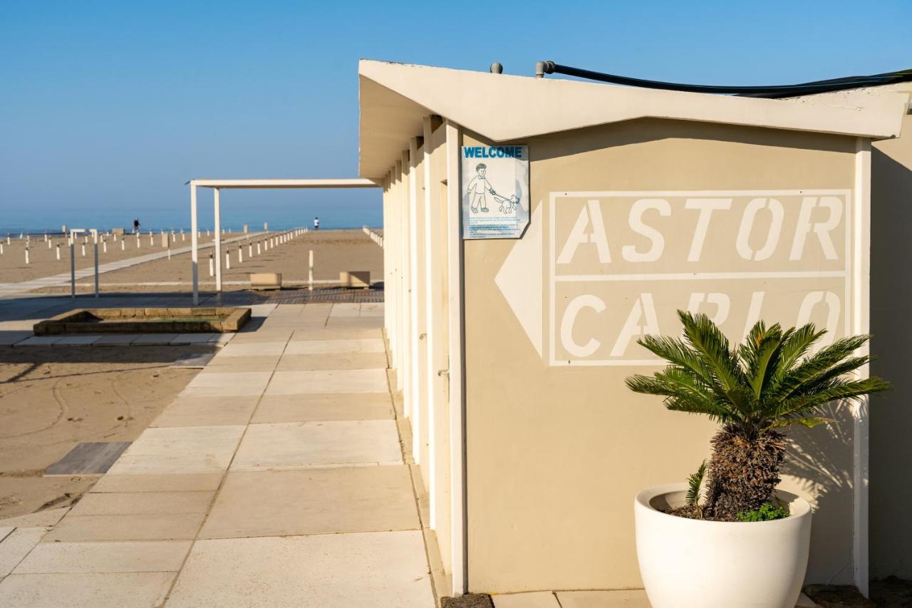 Hotel Astor リミニ エクステリア 写真